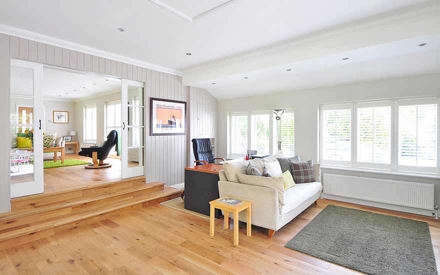 nettoyer un plancher en bois