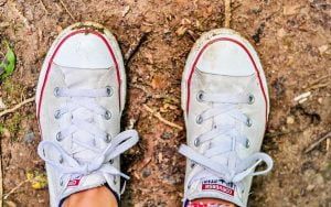 nettoyer des baskets blanches
