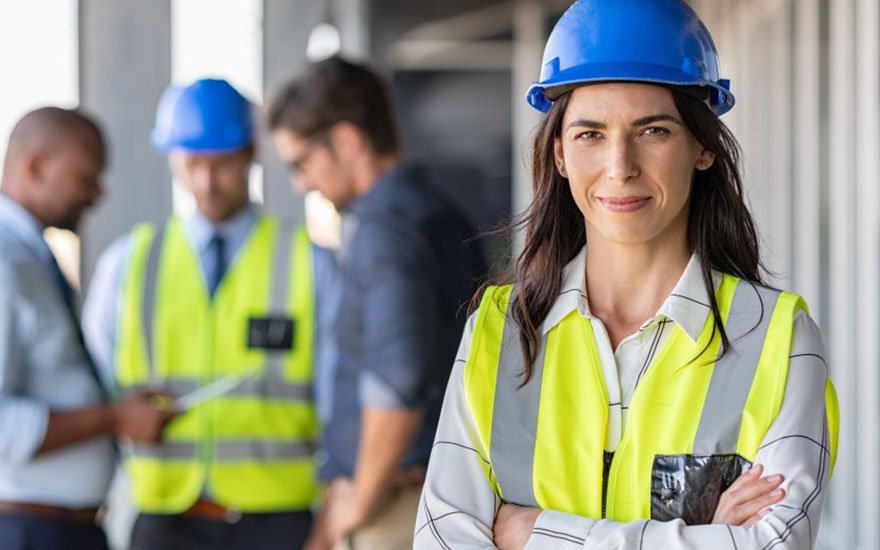 être visible sur un chantier en travaux