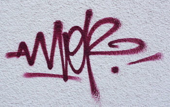 Effacer Graffiti Mur Maison